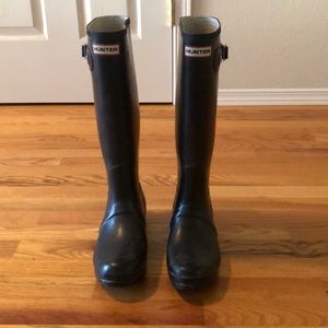 Black Tall Hunter Rain Boots
